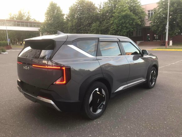 2025 Kia EV5 64.2 kWh, серый, 3000000 рублей - вид 10