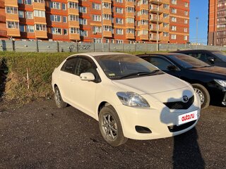 2010 Toyota Belta I, белый, 600000 рублей, вид 3