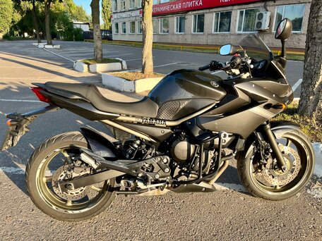 2009 Yamaha XJ6 (FZ6R), серый, 385000 рублей, вид 2