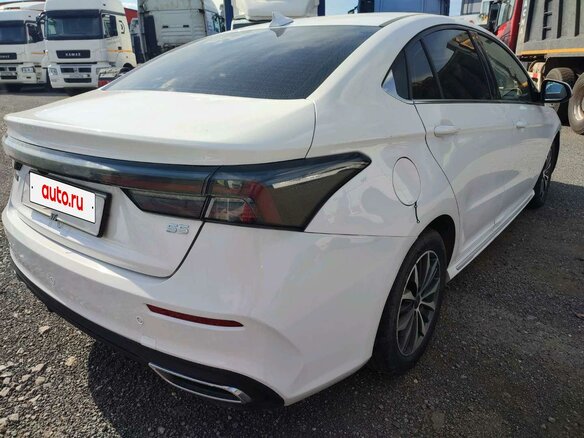 2023 Omoda S5, белый, 864500 рублей - вид 2