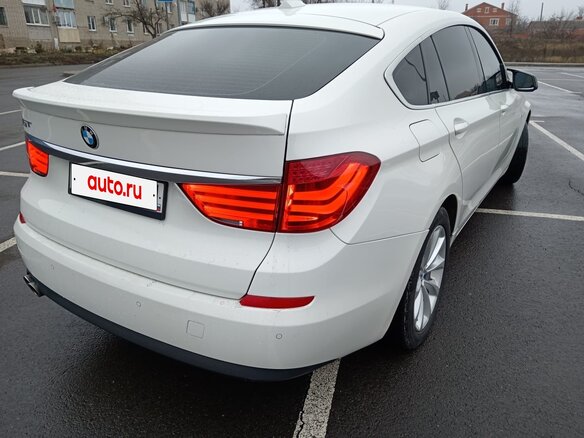 2010 BMW 5 серии Gran Turismo 530d VI (F10/F11/F07), белый, 1850000 рублей - вид 10