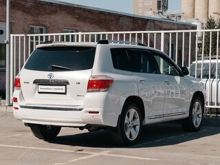 2011 Toyota Highlander II (XU40) Рестайлинг, белый, 1665000 рублей, вид 5
