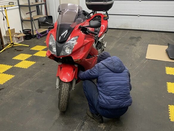 2005 Honda VFR 800, красный, 420000 рублей - вид 8