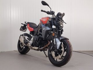 2024 BMW F 900 R, красный, 1049000 рублей, вид 2