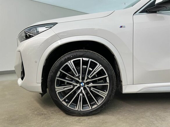 2026 BMW X1 Long 25Li xDrive III (U11/U12), белый, 5820000 рублей - вид 6
