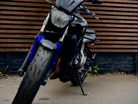 2014 Yamaha MT-07 (FZ-07), серый, 500000 рублей, вид 4