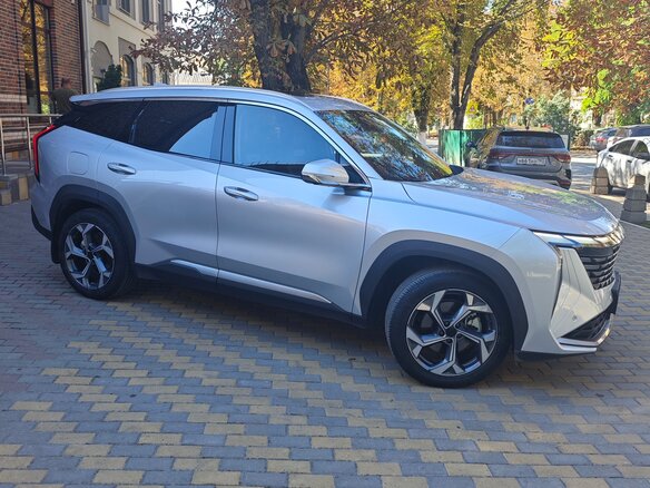 2024 Geely Atlas II, серый, 2850000 рублей - вид 1