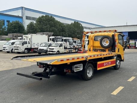 2026 Isuzu ELF KV100, жёлтый, 6150000 рублей, вид 3