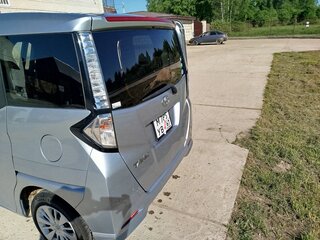 2020 Toyota Tank I, серебристый, 1050000 рублей, вид 2