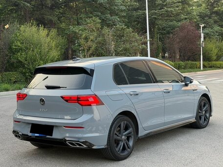2022 Volkswagen Golf VIII, серый, 2092000 рублей, вид 5