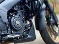 2018 Bajaj Dominar 400, чёрный, 349000 рублей - вид 4