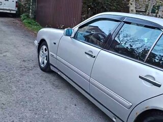 1997 Mercedes-Benz E-Класс 200 II (W210, S210), серебристый, 350000 рублей, вид 4