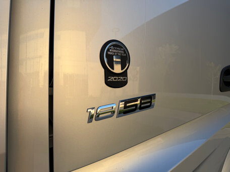 2021 Mercedes-Benz Actros, серебристый, 9999999 рублей, вид 5