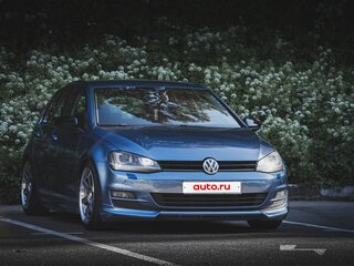 2013 Volkswagen Golf VII, голубой, 990000 рублей, вид 4