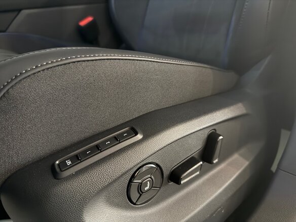 2026 Volkswagen Tiguan III (NA Market), чёрный, 4994000 рублей - вид 12