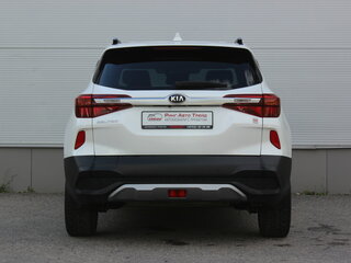 2021 Kia Seltos I, белый, 2087000 рублей, вид 4