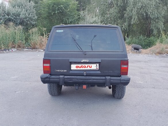 1987 Jeep Cherokee II (XJ), чёрный, 750000 рублей - вид 3