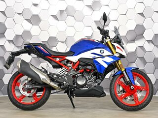 2024 BMW G 310 R, синий, 497000 рублей, вид 3