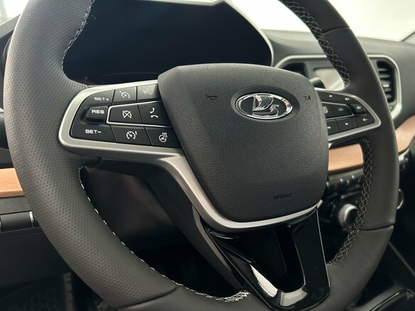 2026 Lada (ВАЗ) Vesta SW Cross I Рестайлинг (NG), серый - вид 7