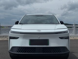 2025 Toyota bZ3X 50 kWh, белый, 2500000 рублей, вид 3