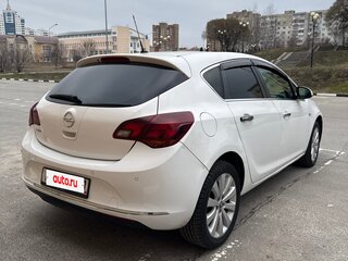 2013 Opel Astra J Рестайлинг, белый, 500000 рублей, вид 4