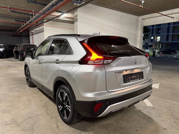 2022 Mitsubishi Eclipse Cross I Рестайлинг, серебристый, 3149750 рублей - вид 3