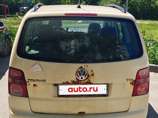 2007 Volkswagen Touran I Рестайлинг, бежевый, 380000 рублей, вид 3