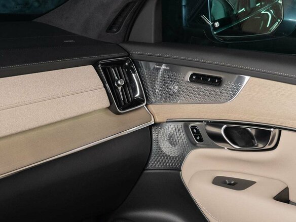 2026 Volvo XC90 B5 II Рестайлинг 2, синий, 10800000 рублей - вид 20