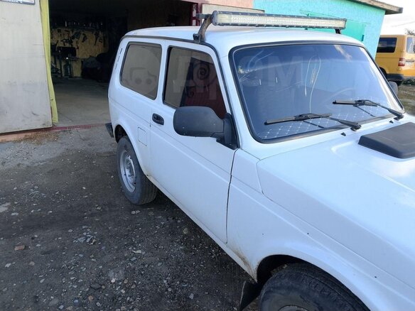 1997 Lada (ВАЗ) 2121 (4x4) I Рестайлинг, бежевый, 235000 рублей - вид 4