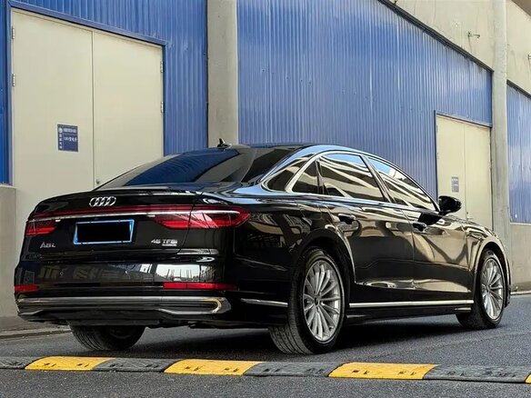 2025 Audi A8 Long 45 TFSI IV (D5) Рестайлинг, чёрный - вид 3