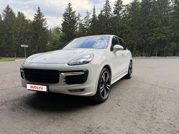 2015 Porsche Cayenne GTS II Рестайлинг (958), белый, 3780000 рублей - вид 1