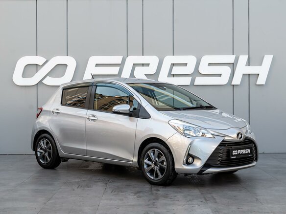 2017 Toyota Vitz III (XP130) Рестайлинг 2, серый, 990000 рублей