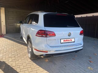 2018 Volkswagen Touareg II Рестайлинг, белый, 3900000 рублей, вид 5