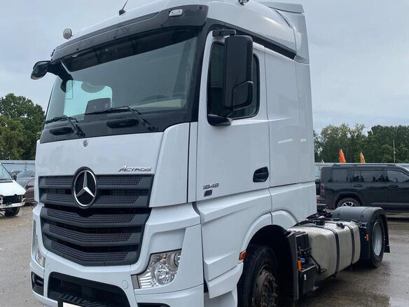 2023 Mercedes-Benz Actros, белый, 6300000 рублей - вид 2