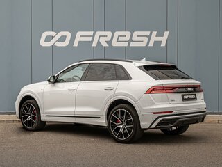 2021 Audi Q8 55 TFSI I (4M), белый, 7625000 рублей, вид 2