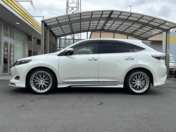2017 Toyota Harrier III (XU60), белый, 2100000 рублей - вид 7