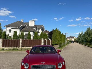 2019 Bentley Continental GT III, красный, 18500000 рублей, вид 2