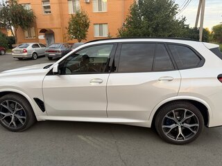 2024 BMW X5 40i IV (G05/G18) Рестайлинг, белый, 12500000 рублей, вид 4