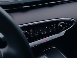 2021 Genesis GV70 I, красный, 4650000 рублей, вид 5