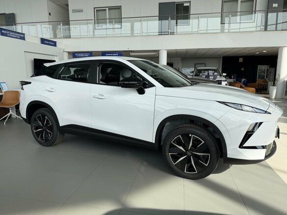 2026 Omoda C5 I Рестайлинг, белый, 2729000 рублей - вид 6