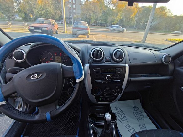 2017 Lada (ВАЗ) Granta I, серебристый, 399000 рублей - вид 13