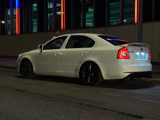2011 Skoda Octavia DSG7 II (A5) Рестайлинг, белый, 850000 рублей, вид 1