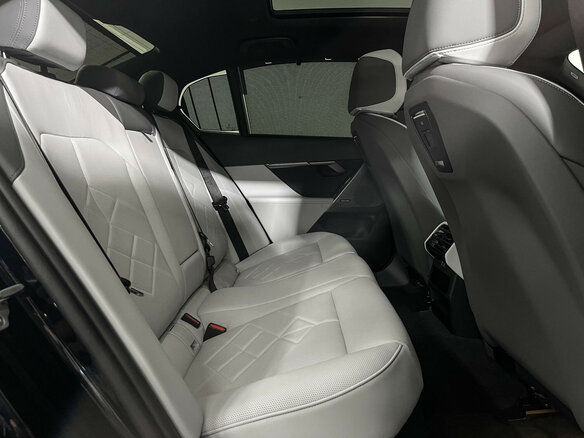 2026 BMW 5 серии 530i xDrive VIII (G60/G61/G68), синий - вид 20