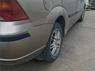 2003 Ford Focus I Рестайлинг, серебристый, 250000 рублей, вид 4
