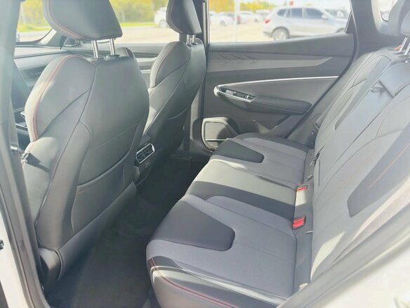 2026 Geely Cityray, белый, 3204990 рублей - вид 11