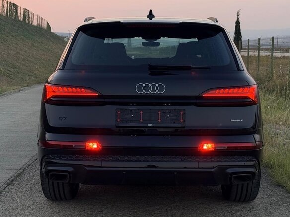 2026 Audi Q7 45 TFSI II (4M) Рестайлинг 2, серый, 11200000 рублей - вид 8