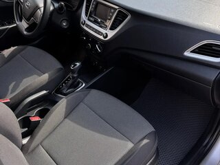 2019 Hyundai Solaris II, серебристый, 1260000 рублей, вид 4