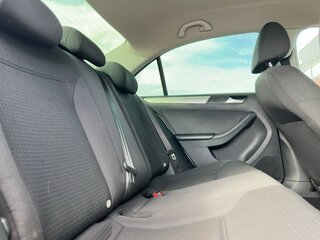 2015 Volkswagen Jetta VI Рестайлинг, серебристый, 1377000 рублей, вид 4