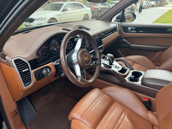 2019 Porsche Cayenne III, чёрный, 6298000 рублей - вид 6