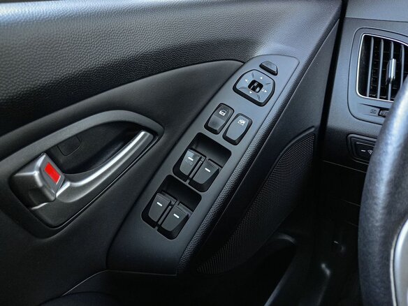 2012 Hyundai ix35 I, коричневый, 1499000 рублей - вид 8
